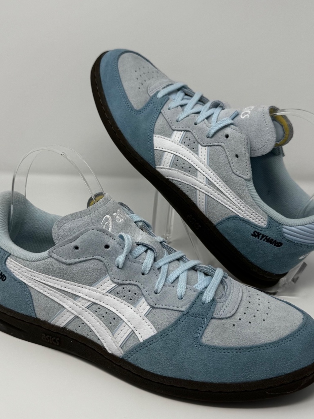 ASICS Skyhand OG Suede Sneakers Light Blue White Women's 9.5 Men's 8 Worn Once